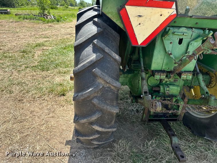 image for item ES6514 1968 John Deere 4020 tractor