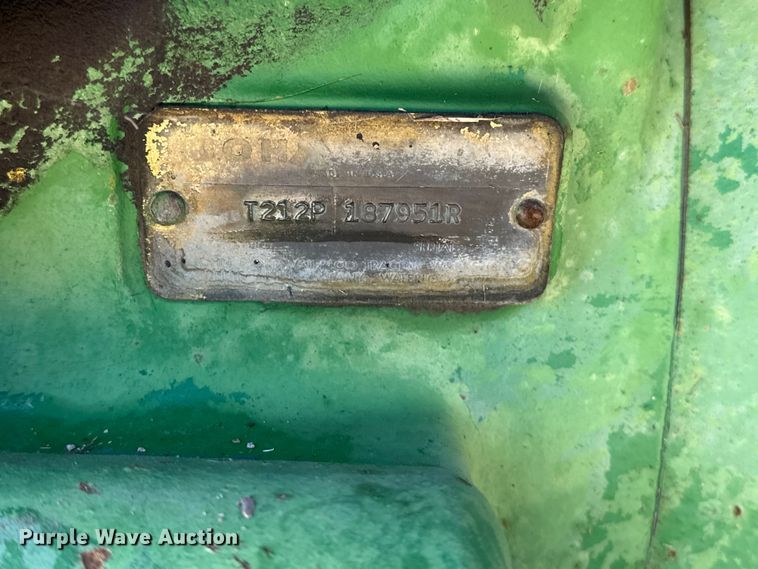 image for item ES6514 1968 John Deere 4020 tractor
