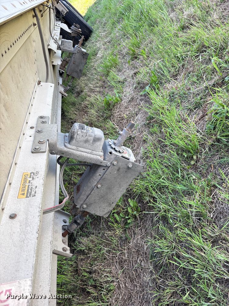 image for item ET2066 1998 Timpte grain trailer