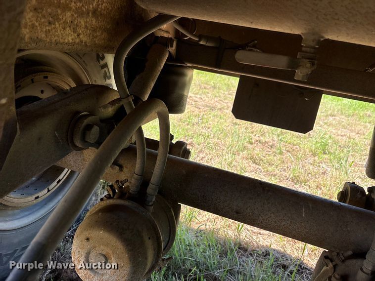 image for item ET2066 1998 Timpte grain trailer
