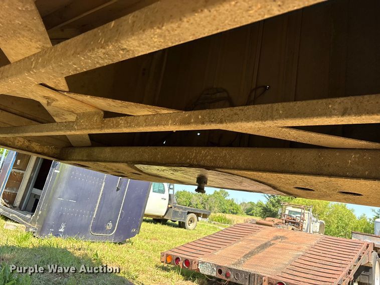 image for item ET2066 1998 Timpte grain trailer