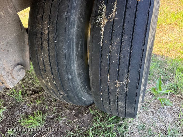 image for item ET2066 1998 Timpte grain trailer