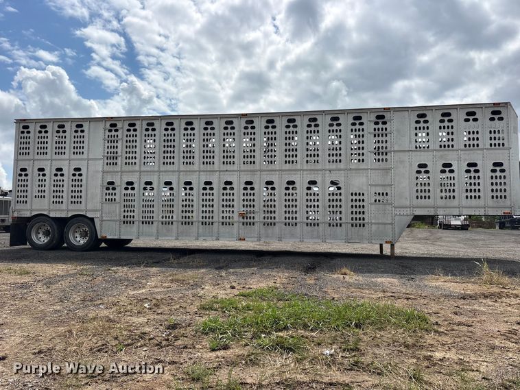image for item ET2231 1988 Barrett 88L4537 livestock trailer