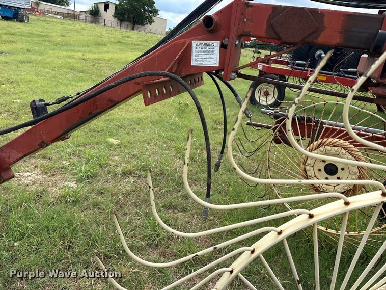image for item ET2235 Hesston 3986 hay rake