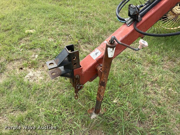 image for item ET2235 Hesston 3986 hay rake