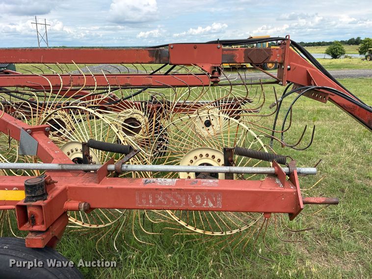 image for item ET2235 Hesston 3986 hay rake