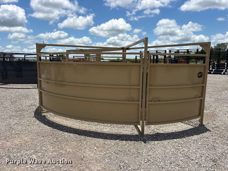 image for item ET2242 NT Farm and Ranch RF Sweep Tub Right Facing Livestock Sweep Tub