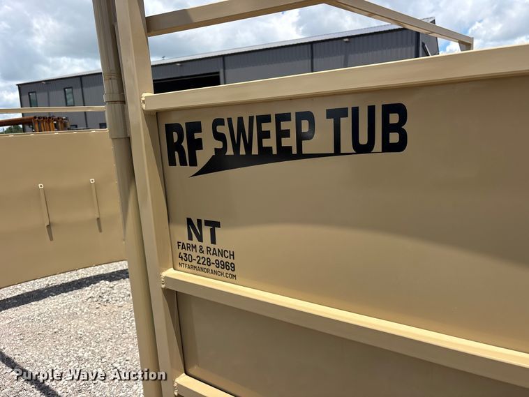image for item ET2242 NT Farm and Ranch RF Sweep Tub Right Facing Livestock Sweep Tub