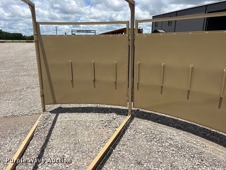 image for item ET2242 NT Farm and Ranch RF Sweep Tub Right Facing Livestock Sweep Tub