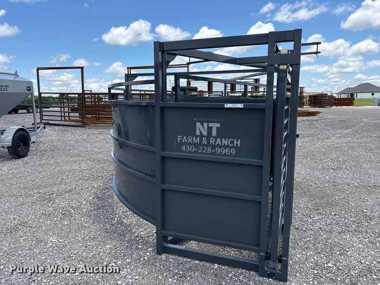 image for item ET2243 NT Farm and Ranch LF Sweep Tub squeeze chute