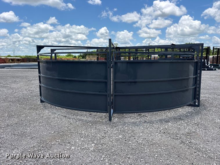 image for item ET2243 NT Farm and Ranch LF Sweep Tub squeeze chute
