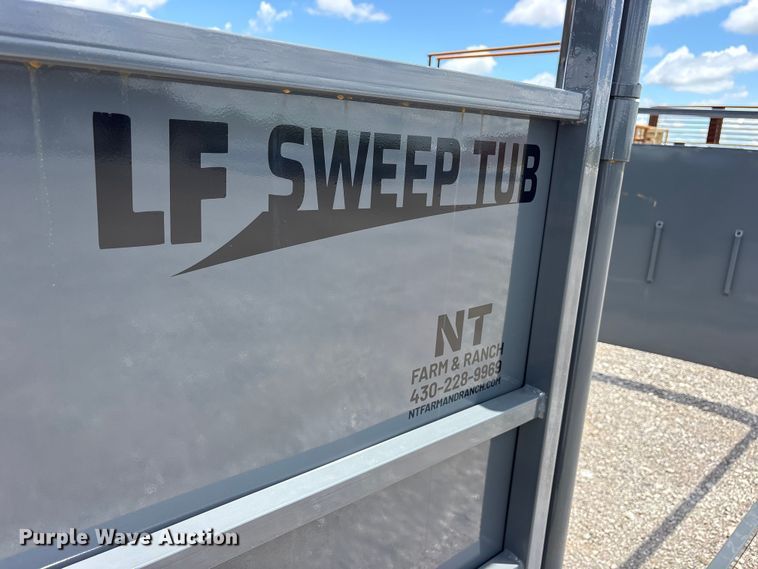 image for item ET2243 NT Farm and Ranch LF Sweep Tub squeeze chute