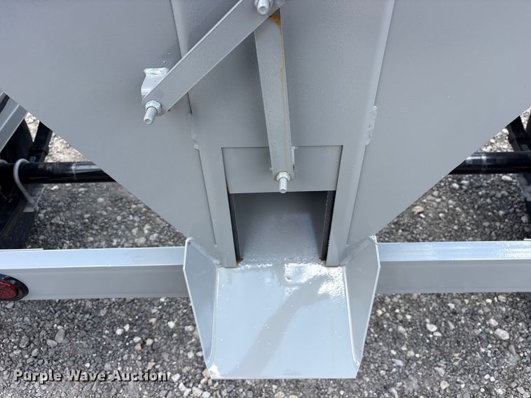 image for item ET2244 NT Farm and Ranch Grain Bin 2500 gravity wagon