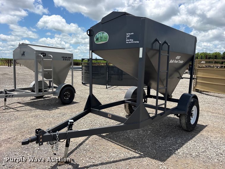 image for item ET2245 West Valley 4950 gravity wagon