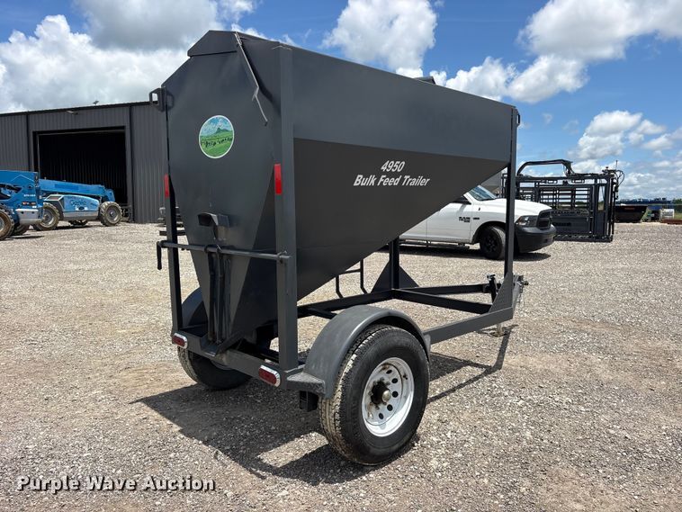 image for item ET2245 West Valley 4950 gravity wagon