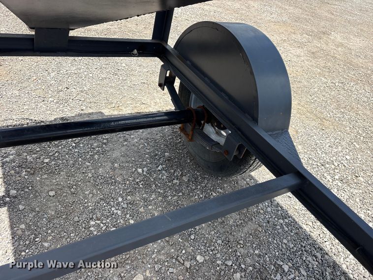 image for item ET2245 West Valley 4950 gravity wagon
