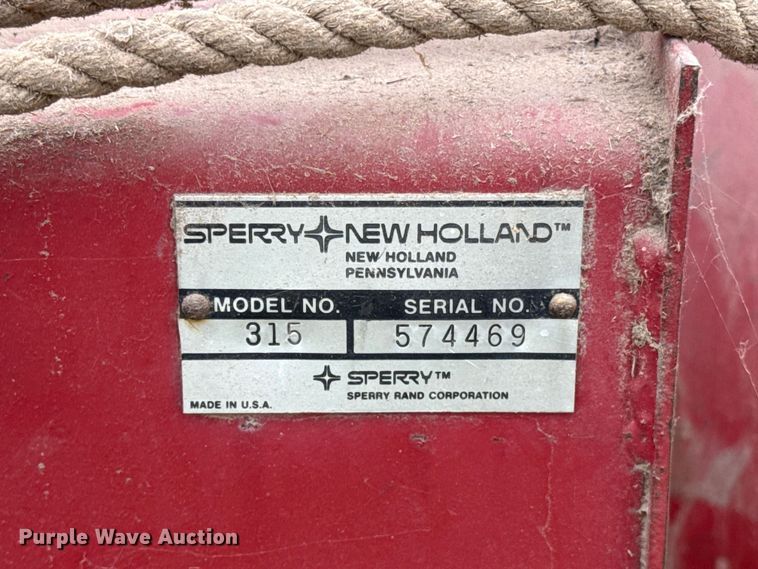 image for item ET6350 New Holland Hayliner 315 small square baler