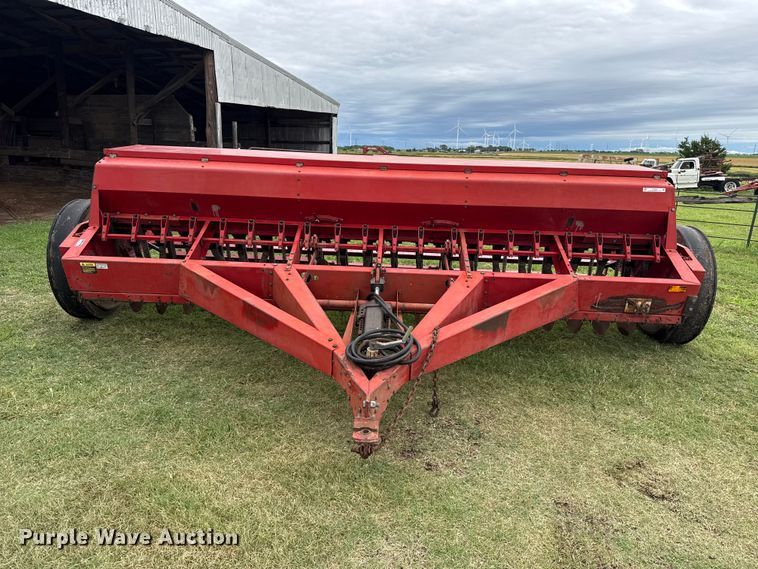 image for item ET6351 International Harvester 5100 grain drill