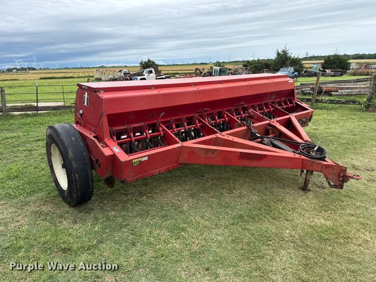 image for item ET6351 International Harvester 5100 grain drill