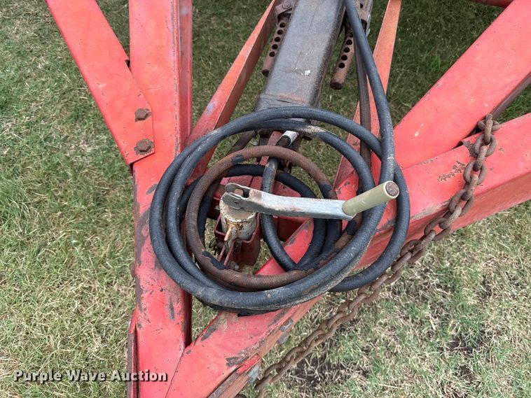 image for item ET6351 International Harvester 5100 grain drill