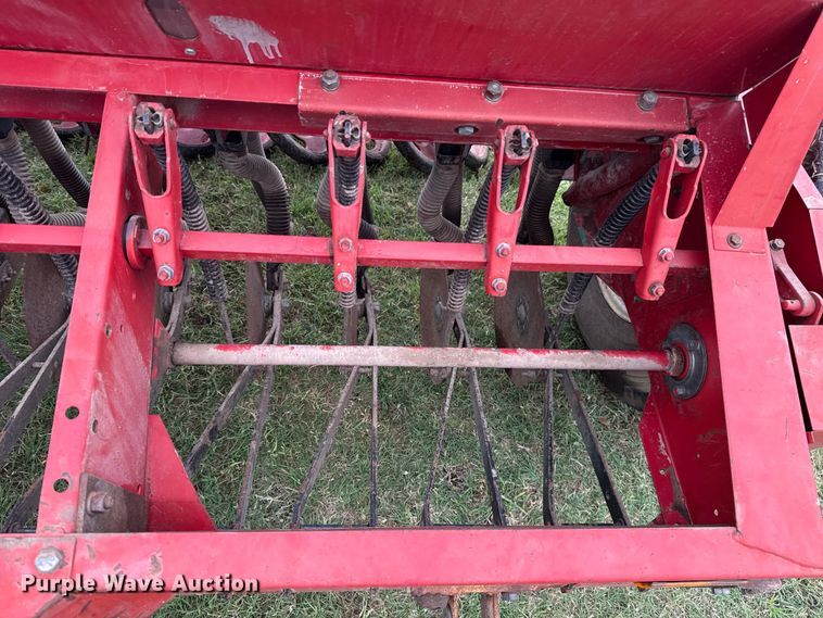 image for item ET6351 International Harvester 5100 grain drill