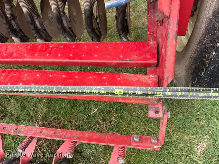 image for item ET6351 International Harvester 5100 grain drill