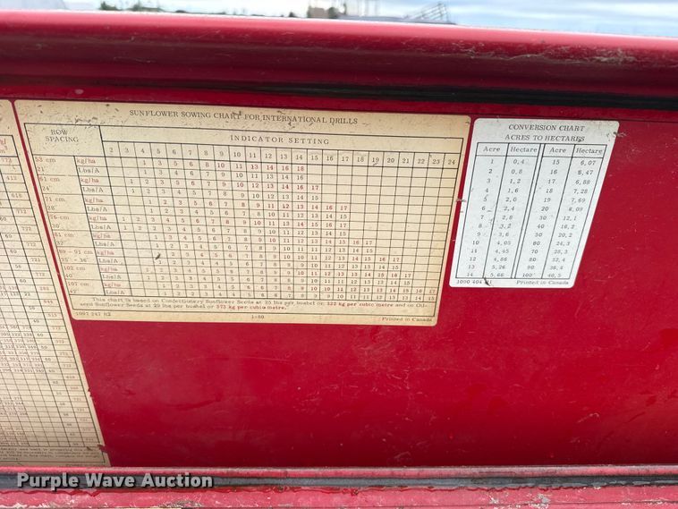 image for item ET6351 International Harvester 5100 grain drill
