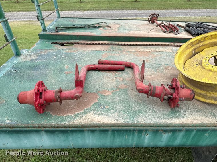 image for item ET6351 International Harvester 5100 grain drill
