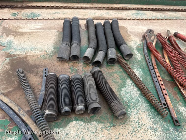 image for item ET6351 International Harvester 5100 grain drill