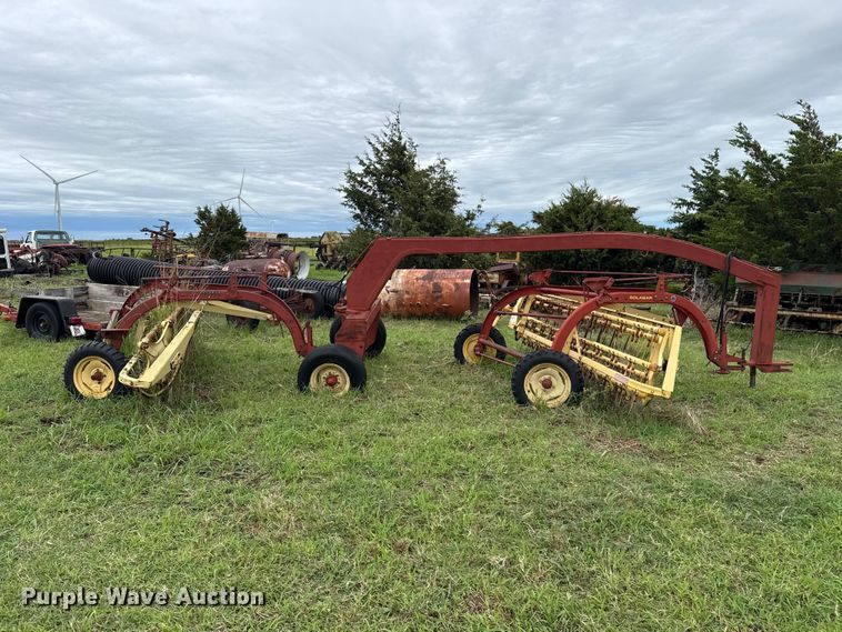 image for item ET6353 New Holland DP2010 hay rake
