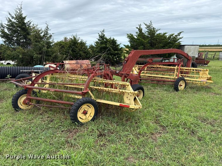 image for item ET6353 New Holland DP2010 hay rake