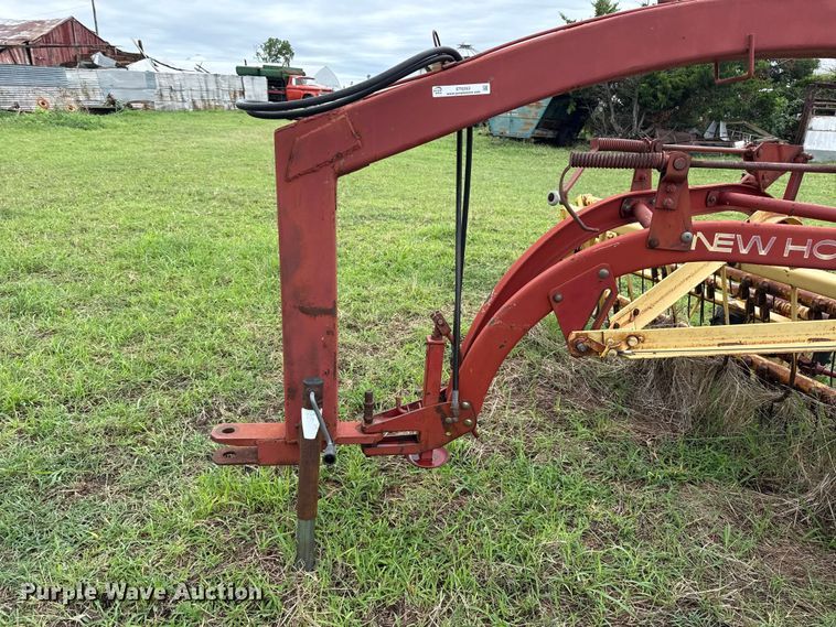 image for item ET6353 New Holland DP2010 hay rake