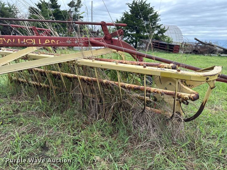 image for item ET6353 New Holland DP2010 hay rake