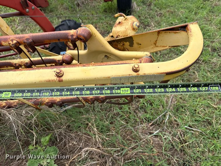 image for item ET6353 New Holland DP2010 hay rake