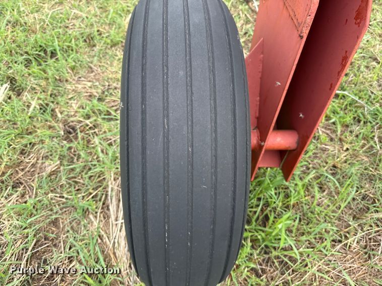 image for item ET6353 New Holland DP2010 hay rake