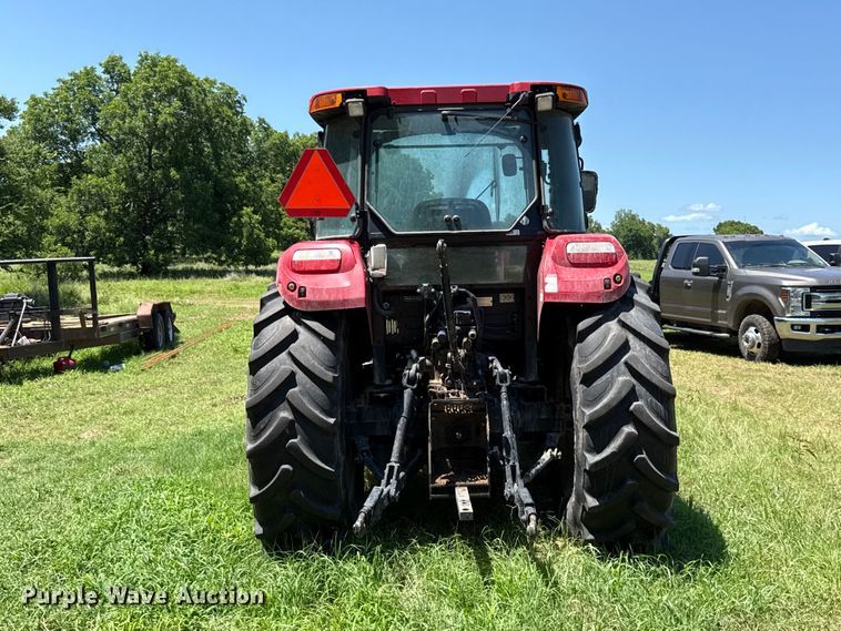 image for item ET6374 2017 Case IH Farmall 120C MFWD tractor