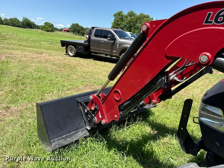 image for item ET6374 2017 Case IH Farmall 120C MFWD tractor