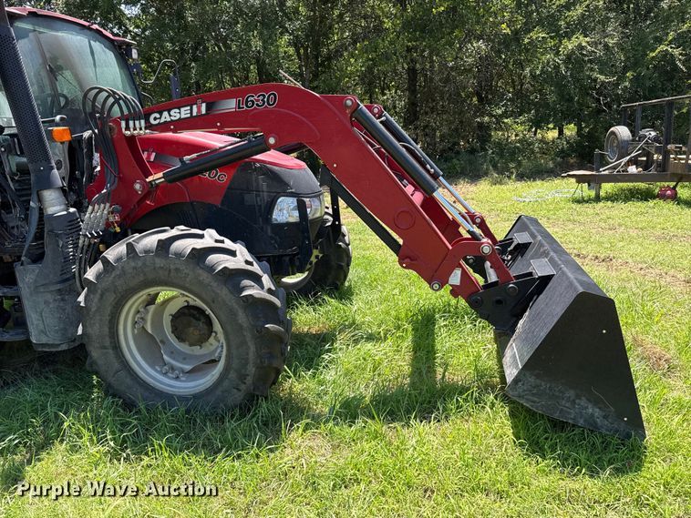 image for item ET6374 2017 Case IH Farmall 120C MFWD tractor