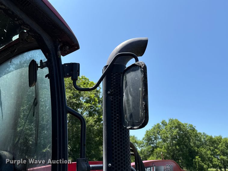 image for item ET6374 2017 Case IH Farmall 120C MFWD tractor