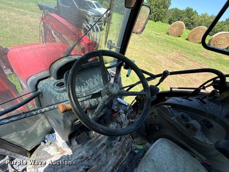 image for item ET6374 2017 Case IH Farmall 120C MFWD tractor