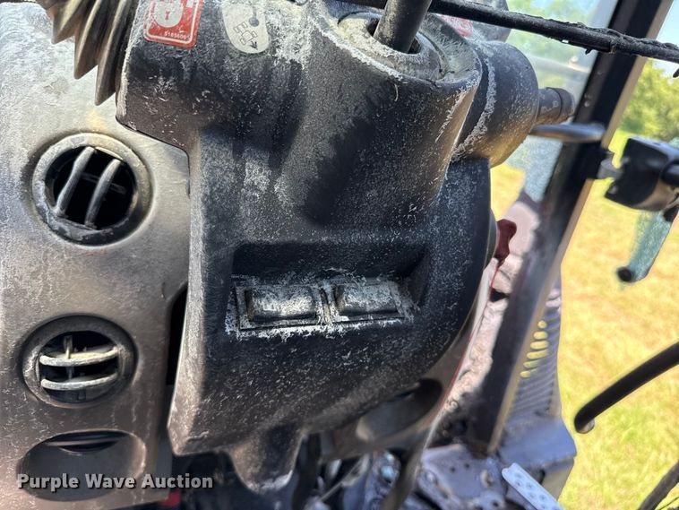 image for item ET6374 2017 Case IH Farmall 120C MFWD tractor