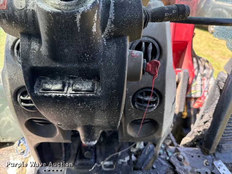 image for item ET6374 2017 Case IH Farmall 120C MFWD tractor