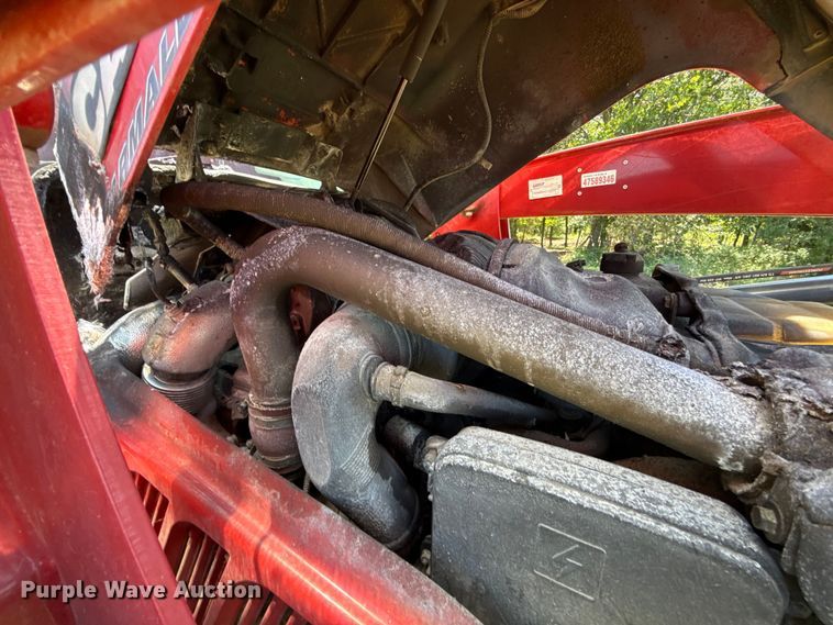 image for item ET6374 2017 Case IH Farmall 120C MFWD tractor