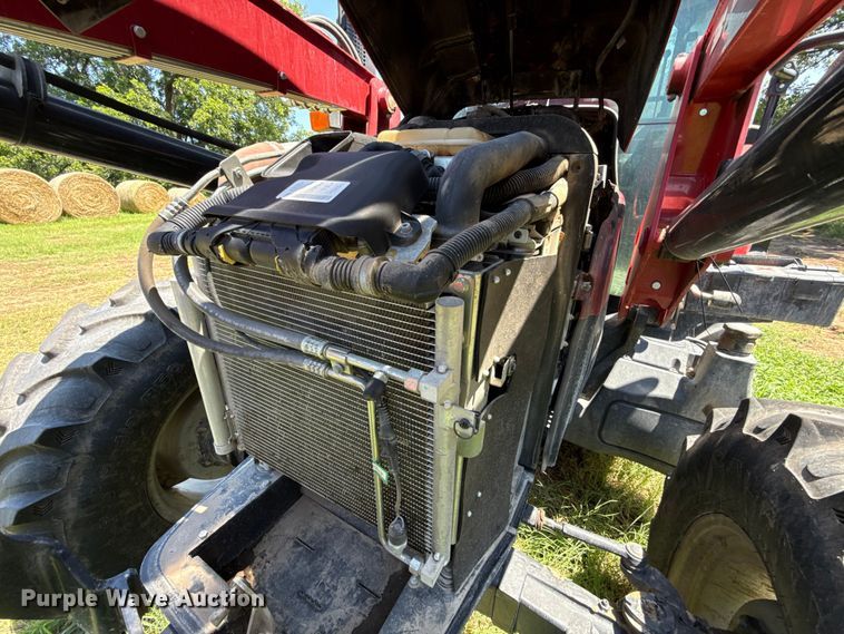 image for item ET6374 2017 Case IH Farmall 120C MFWD tractor