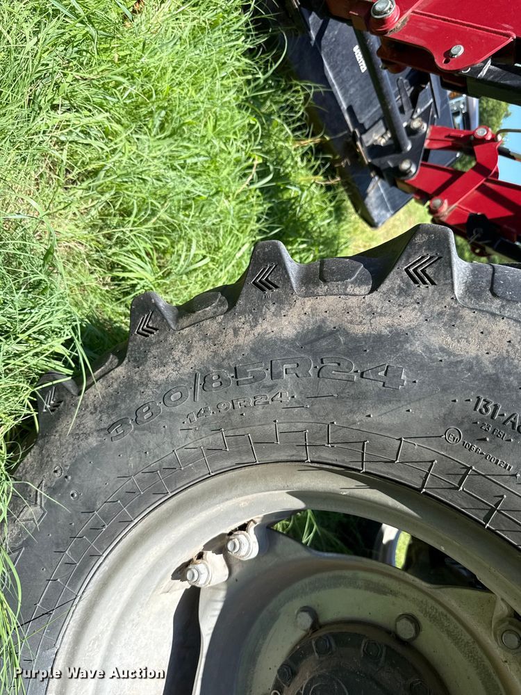 image for item ET6374 2017 Case IH Farmall 120C MFWD tractor