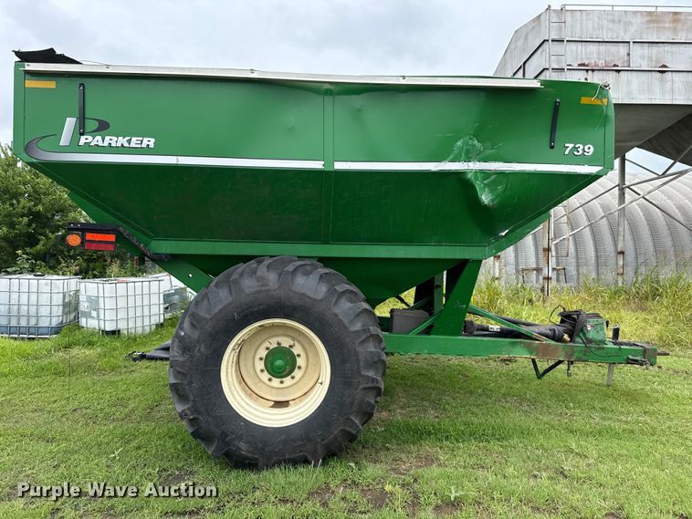 image for item ET6376 Parker 739 grain cart