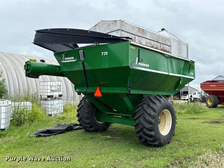 image for item ET6376 Parker 739 grain cart
