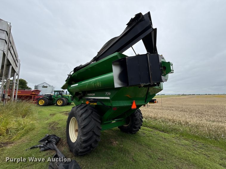 image for item ET6376 Parker 739 grain cart