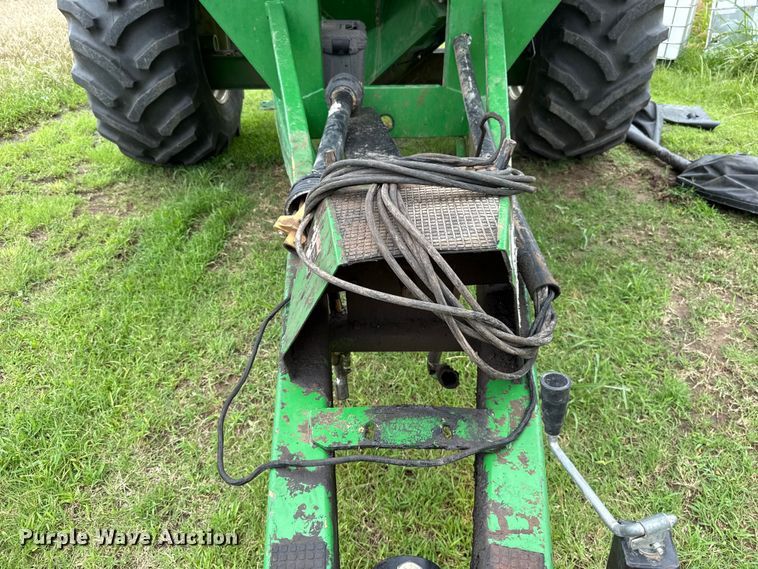 image for item ET6376 Parker 739 grain cart