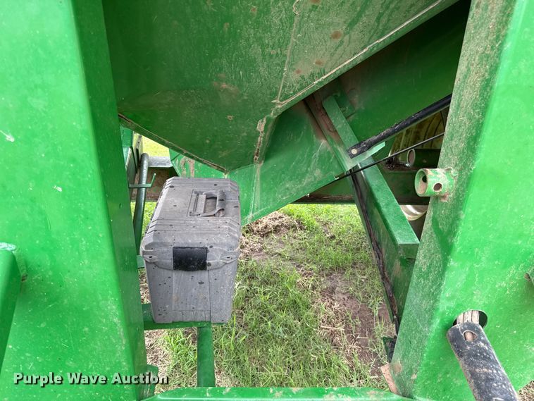 image for item ET6376 Parker 739 grain cart